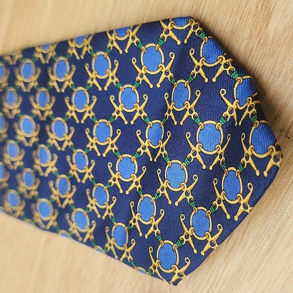 Authentic FENDI Blue and Gold Geometric Pattern 100% Silk Tie - Picture 2 of 10